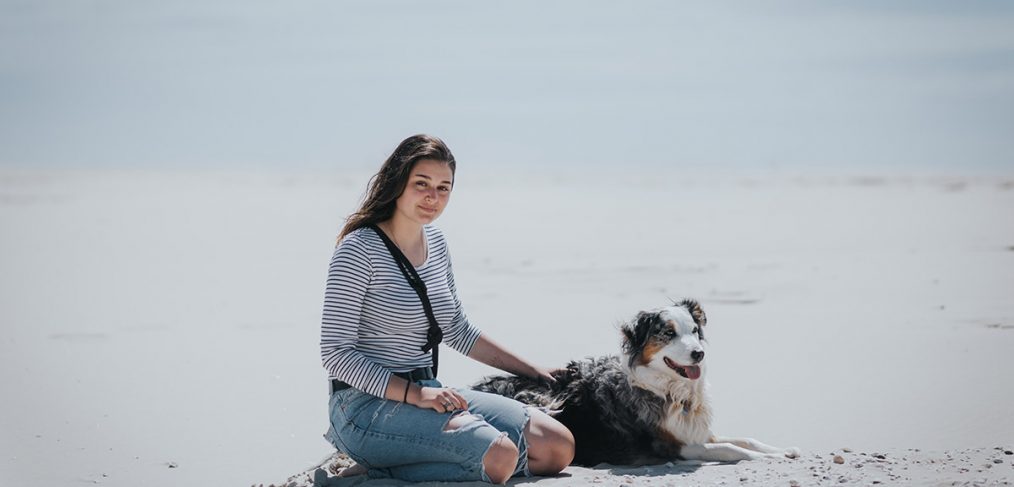 Filitz-Fotografie Portrait junge Frau Amrum mit Hund